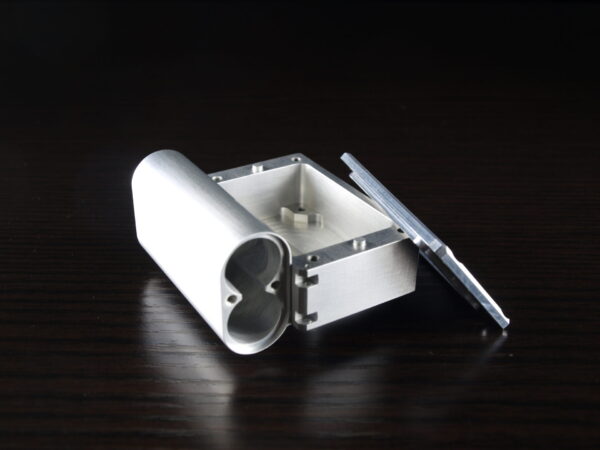 一口にアルミといっても | ONIプレシジョン